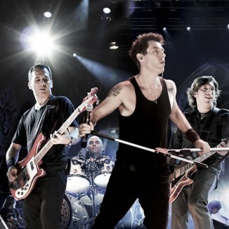 O vocalista do Capital Inicial, Dinho Ouro Preto, fez um balan�o de 2009 no site oficial da banda