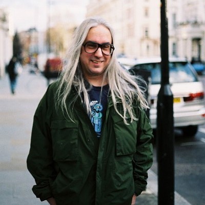 J. Mascis anuncia novo trabalho acústico a ser lançado no próximo ano J. Mascis anuncia novo trabalho acústico a ser lançado no próximo ano