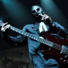 O baterista Joey Jordison afirma que o Slipknot irá gravar, mas sem substituir Paul Gray O baterista Joey Jordison afirma que o Slipknot irá gravar, mas sem substituir Paul Gray