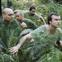 Depois de 15 anos, a banda Sunny Day Real Estate se reunirá para gravar novo disco Depois de 15 anos, a banda Sunny Day Real Estate se reunirá para gravar novo disco